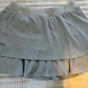 LIJA layered light gray tennis skirt. Size SM